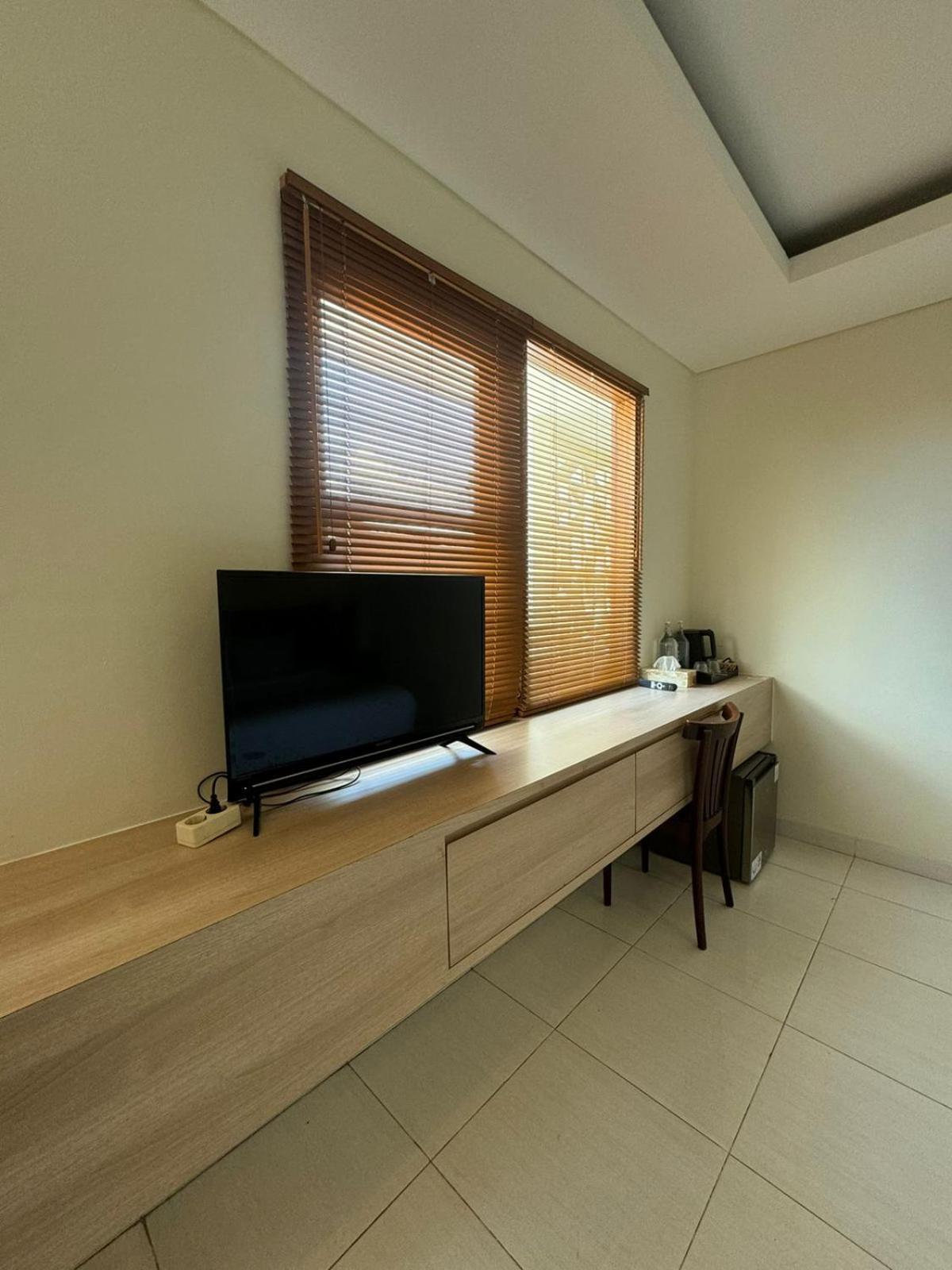 Hotel Srikrisna Seminyak Esterno foto