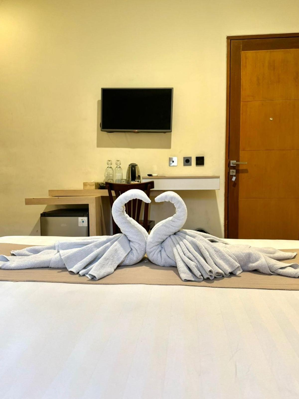 Hotel Srikrisna Seminyak Esterno foto